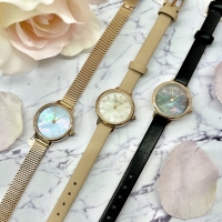 【BERING】日本限定◎マザーオブパールの腕時計‼︎【TiCTACミント神戸店】
