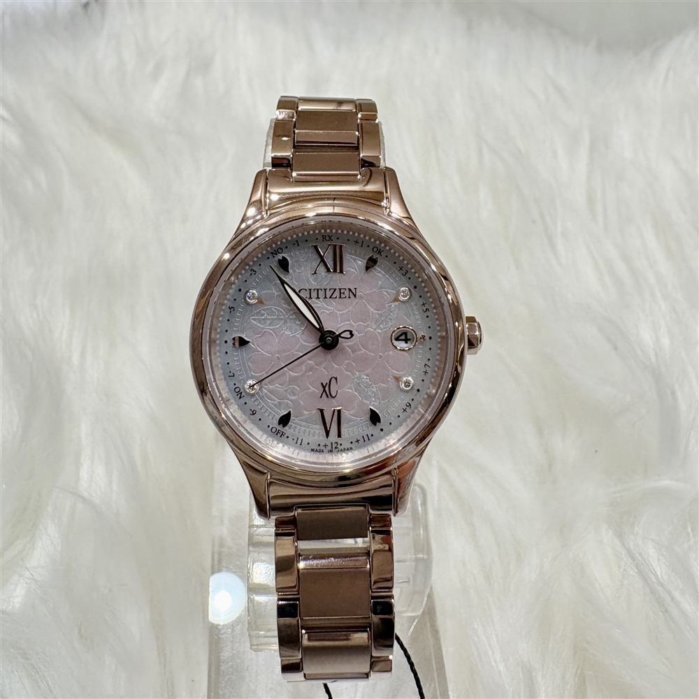 【xC】 hikari collection 30周年アニバーサリー SAKURA 限定モデル ES9498-77Nのご紹介〈junksルクア大阪・梅田〉