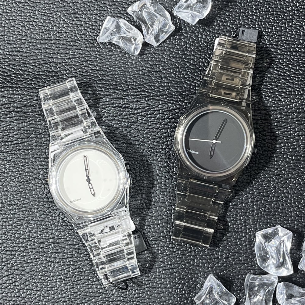 【D1 MILANO】クリアベルトが特徴のモデルのご紹介〈junksルクア大阪・梅田〉