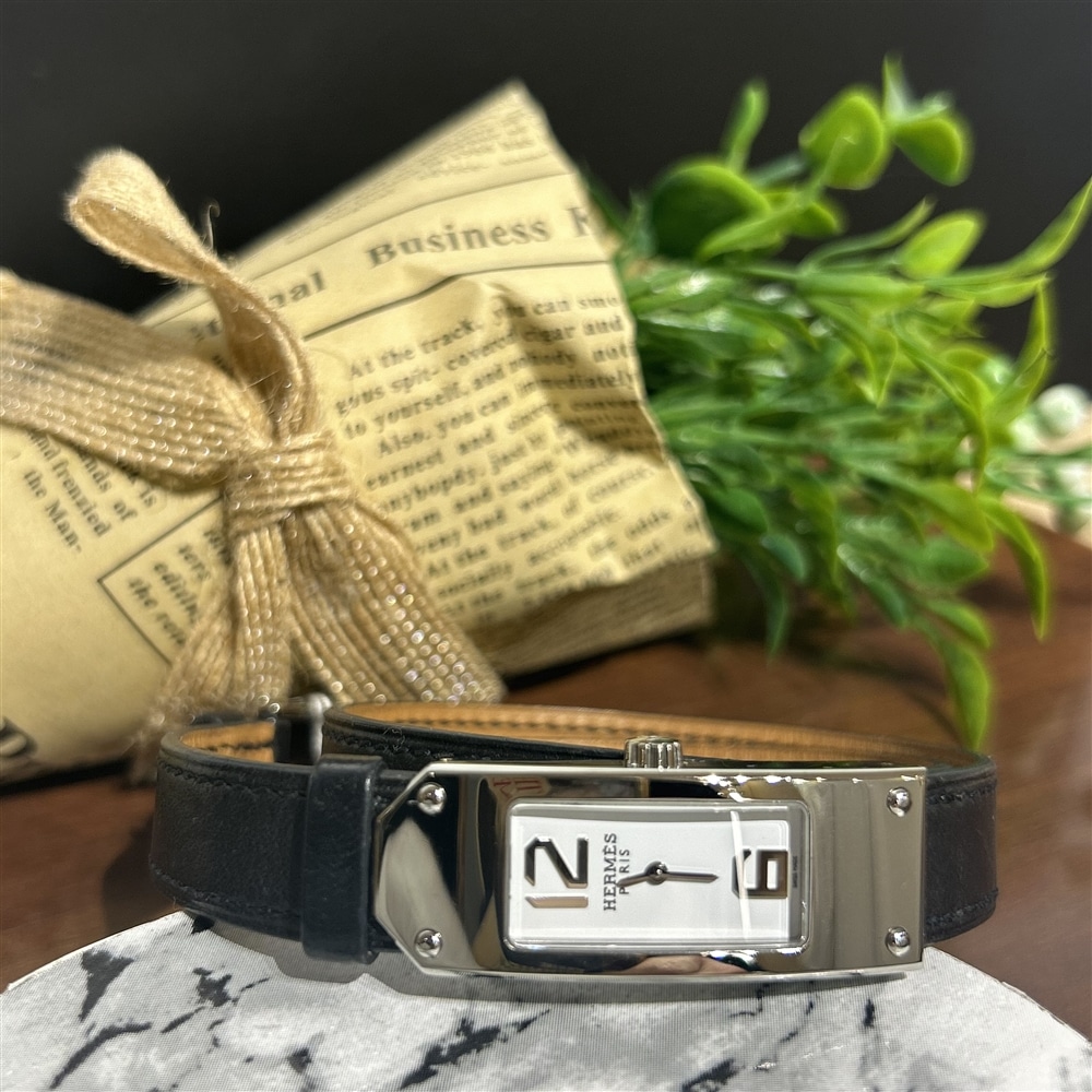 【vintage HERMES】二重巻きベルトのスマートなvintage 時計の時計のご紹介