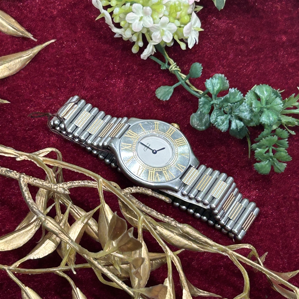 【Vintage CARTIER】洗練されたモダンな美しさとクラシカルな気品が融合した、カルティエを代表する名作タイムピース「マスト21」のご紹介〈junks ルクア大阪店・梅田〉