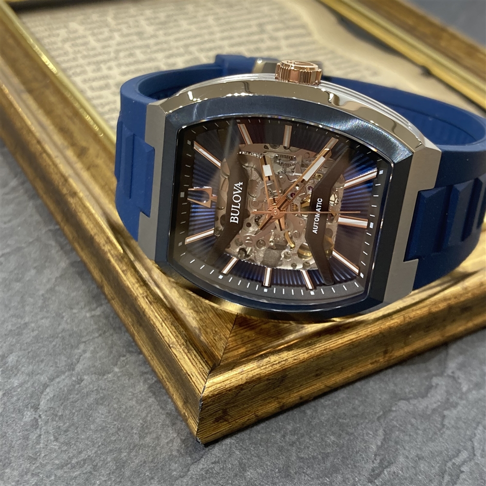 【BＵLOVA】新作先行展示中です〈junksルクア大阪店・梅田〉