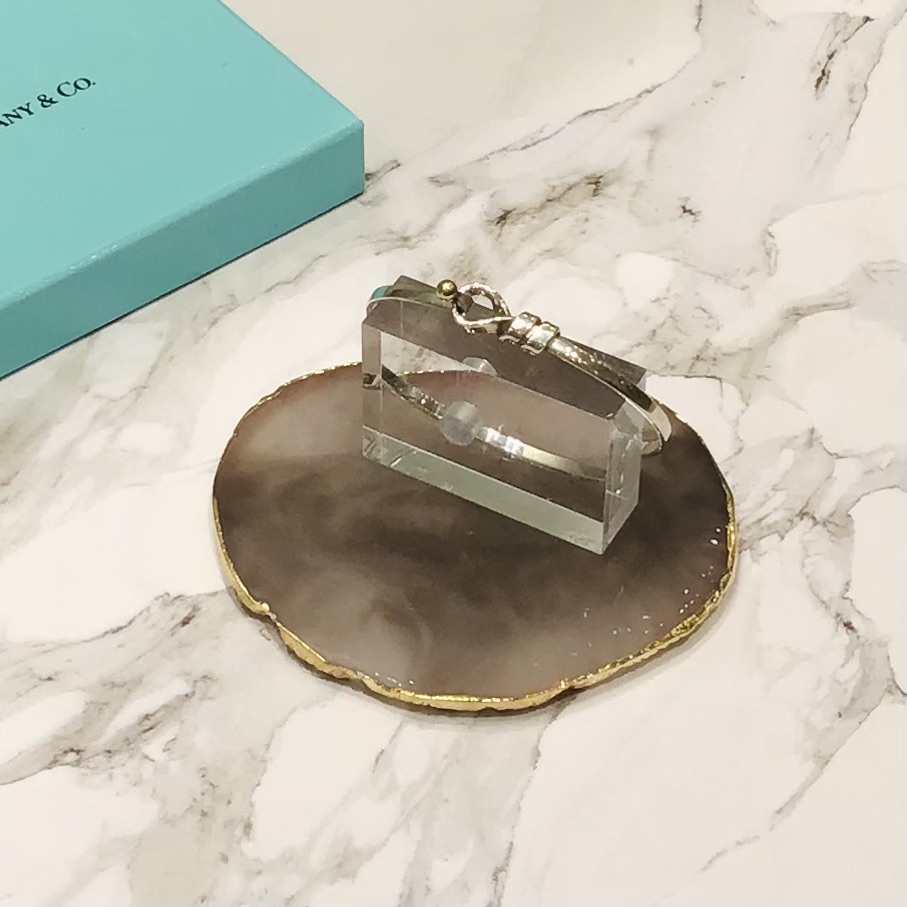 【ヴィンテージ】Tiffany&Co.フックバングル入荷しております