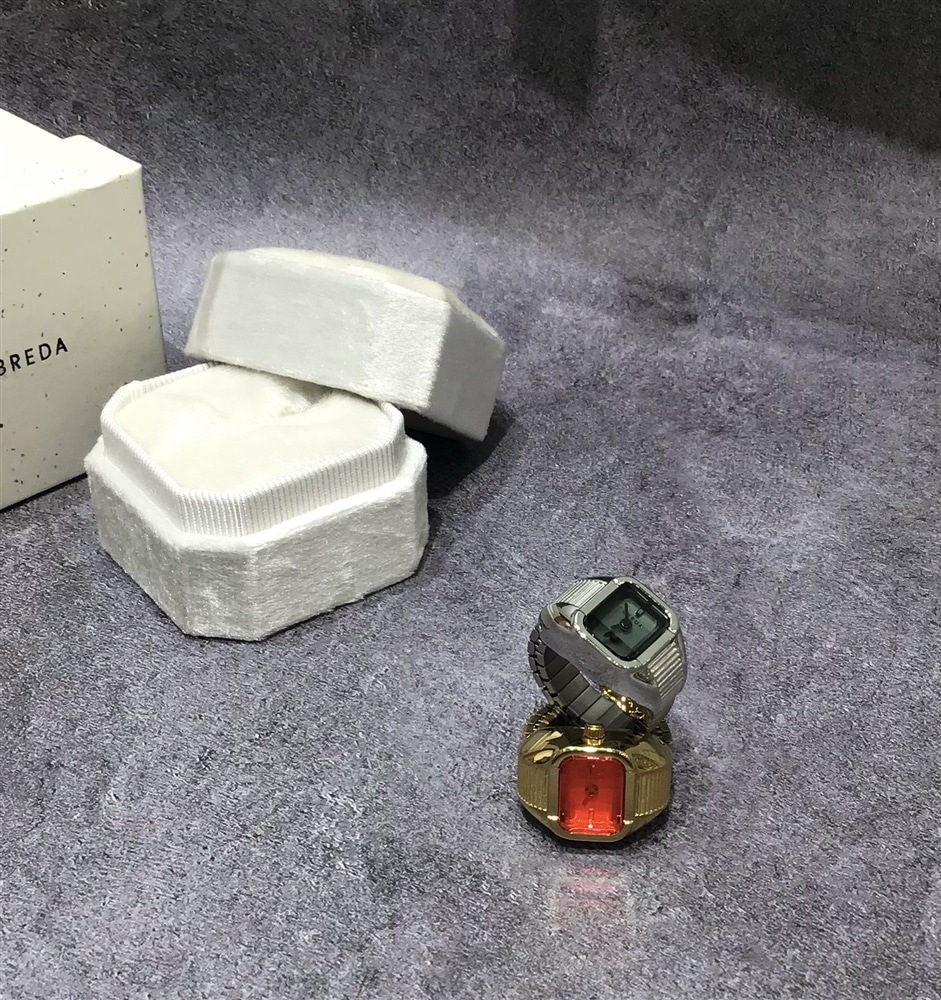 【BREDA NOCTURNE】入荷しております