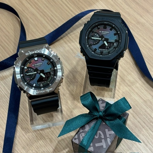 【レインボー×レンガ】G-SHOCK新作＊オトナのレインボーカラー！