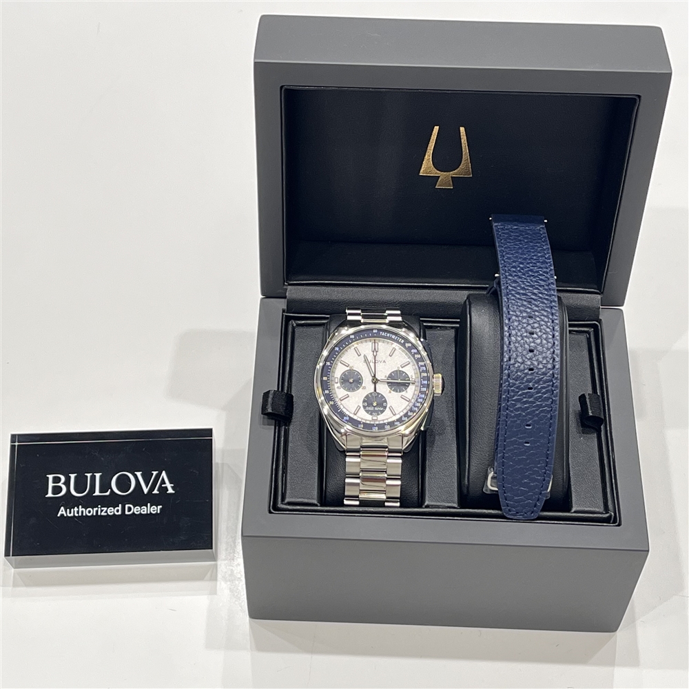 《BULOVA》 Lunar Pilot Chronograph のご紹介