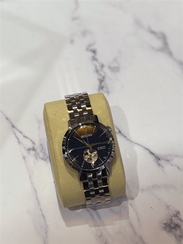 【BULOVA】BULOVAからクラシックなお時計をご紹介します。【グランフロント大阪（梅田）】