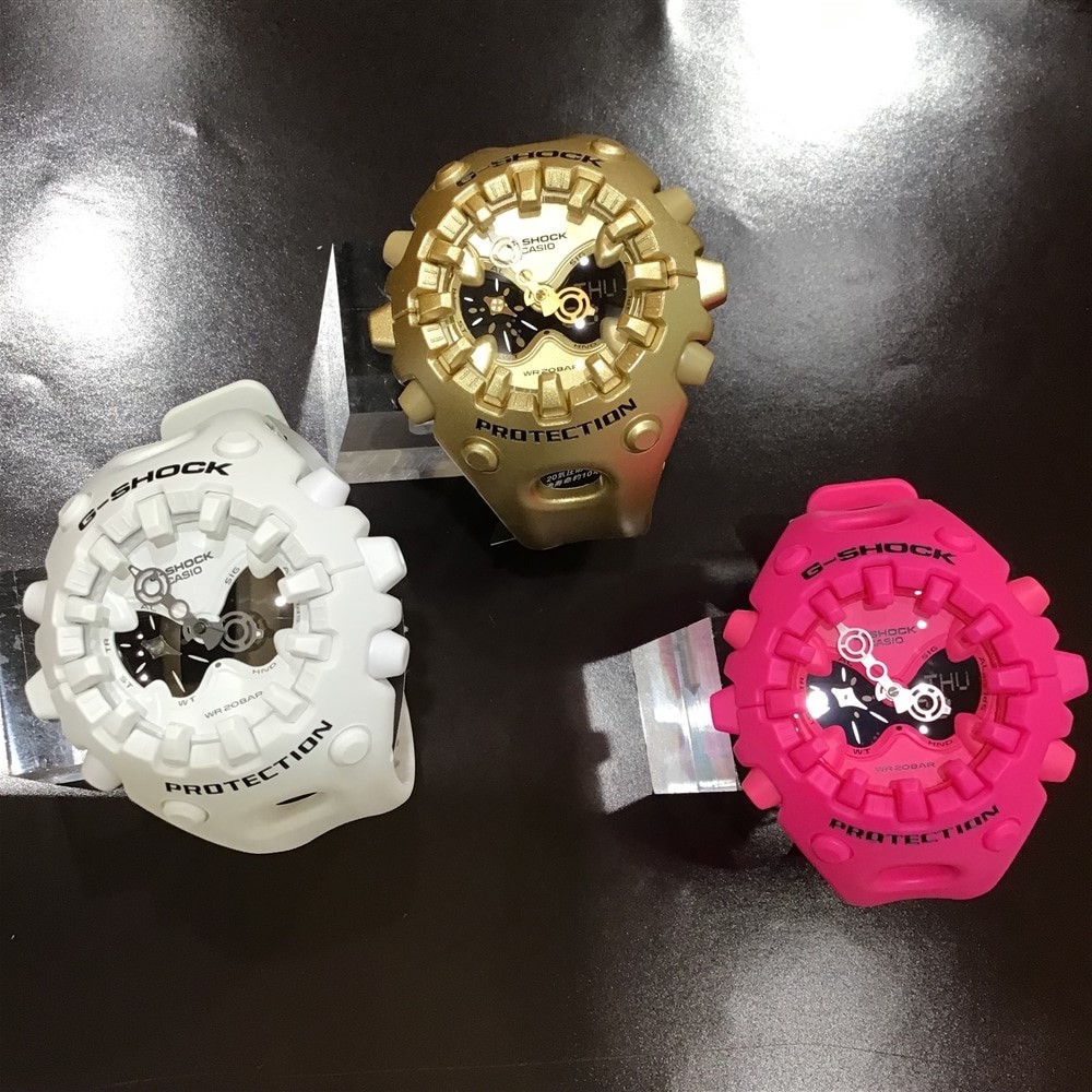 【G-SHOCK】の人気シリーズV01から新色が追加されました！！《チックタック 松山店》