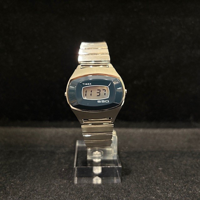 【TIMEX】~70年代を感じる~ SSQ Digital Reissue TW2Y06100