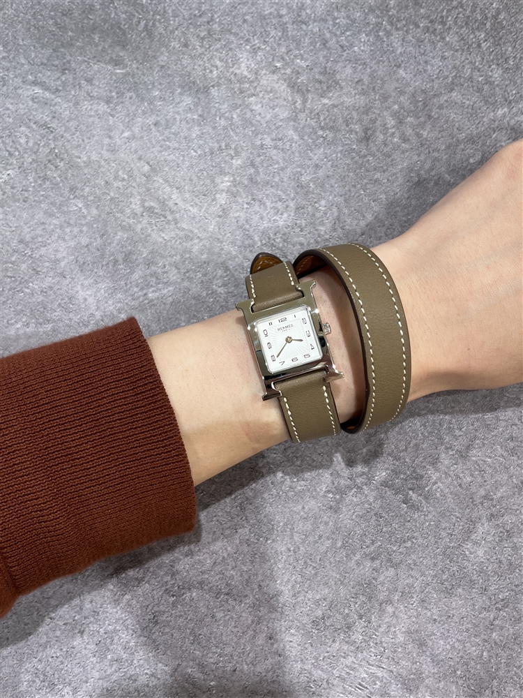 【アミュプラザ博多店】ヴィンテージウォッチ HERMES　Hウォッチ