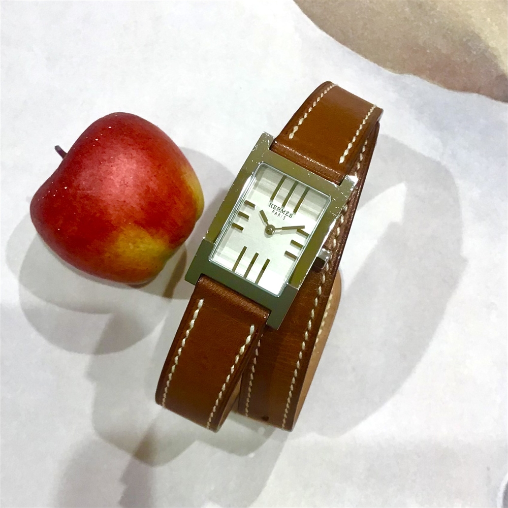 【HERMES vintages】 une montre à double tour!