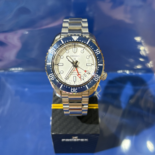 【SEIKO PROSPEX】スペックアップを実現した「1968ヘリテージGMT