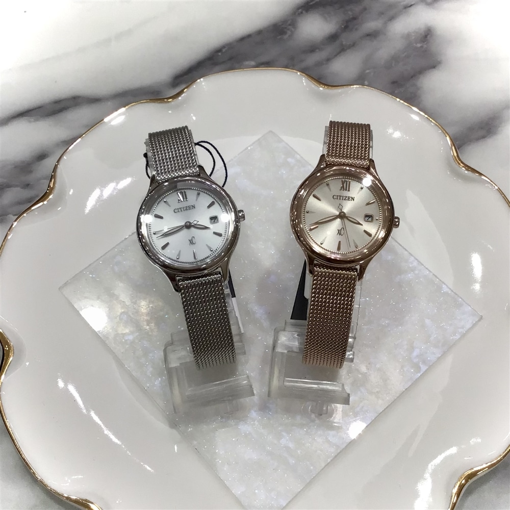 【CITIZEN XC】綺麗めカジュアルなシンプルデザインのソーラー腕時計♪