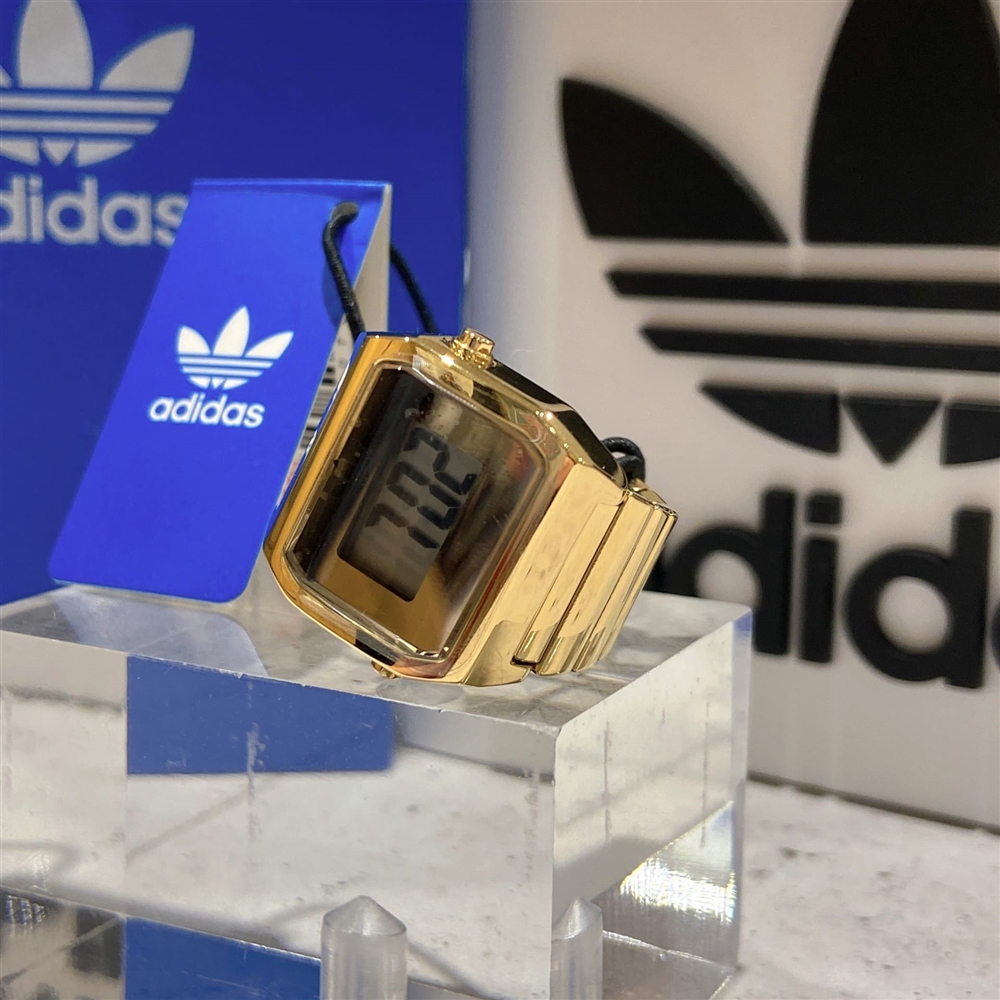 【adidas】人気のリングウォッチが緊急入荷！！