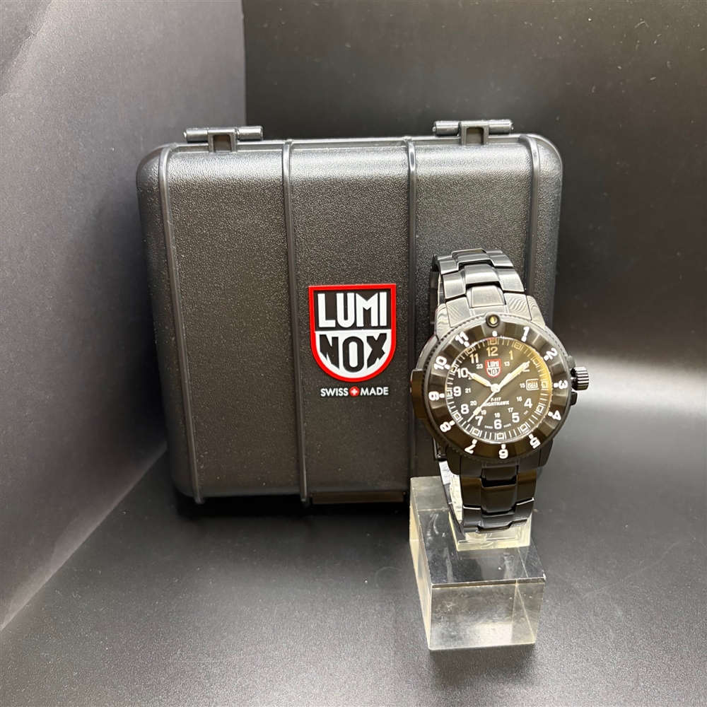 【LUMINOX】日本限定復刻　”NIGHT HAWK”入荷