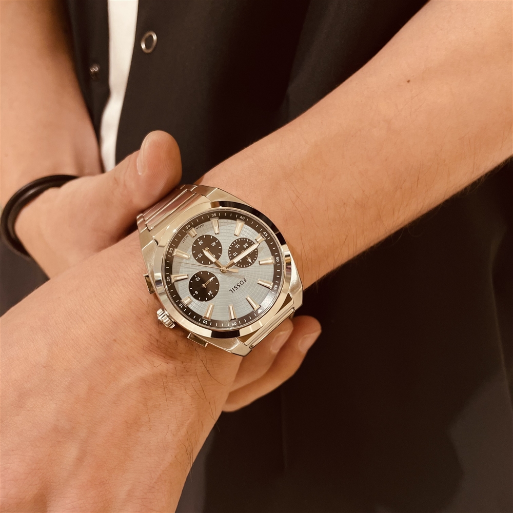 【FOSSIL】涼しげなカラーで爽やかにきめよう！