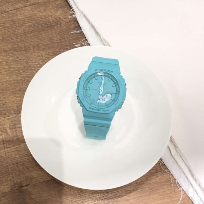 【G-SHOCK】ポップなカラーでコーデを明るく！