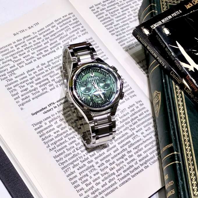 【BULOVA】CURVシリーズのグリーン入荷しました！