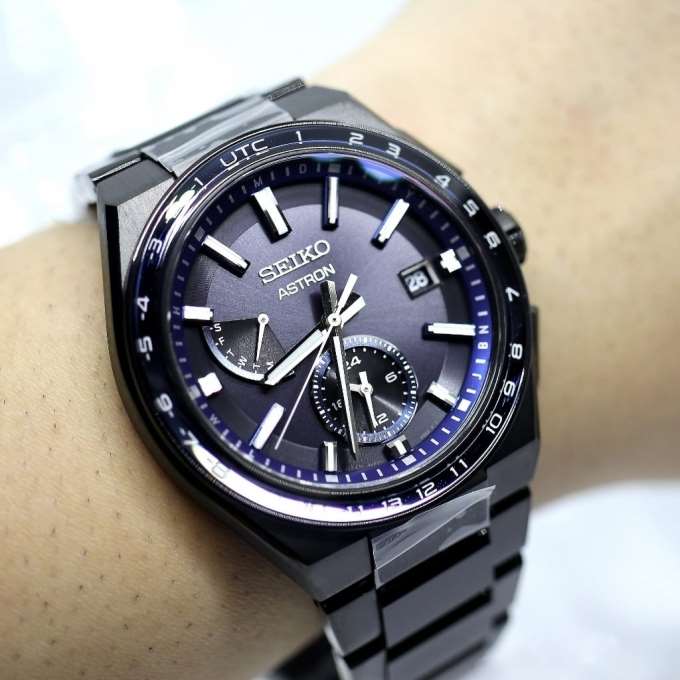 【SEIKO ASTRON】ブラックボディがクールなアストロン