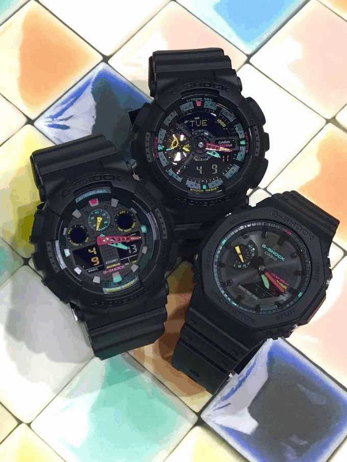 ★G-SHOCK★ ブラックにサイバーカラー