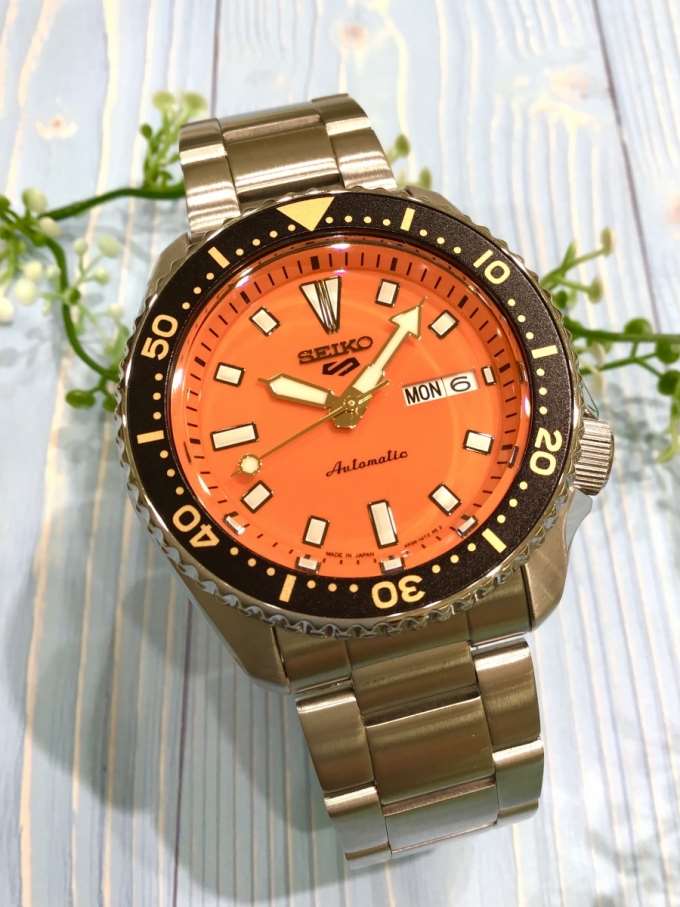 ★SEIKO 5 SPORTS★ オレンジにもほどがある！