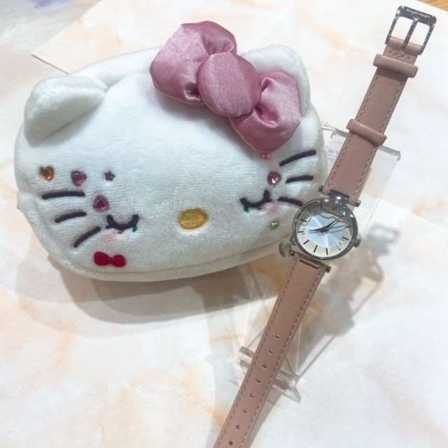 Hello Kittyコラボモデル♪