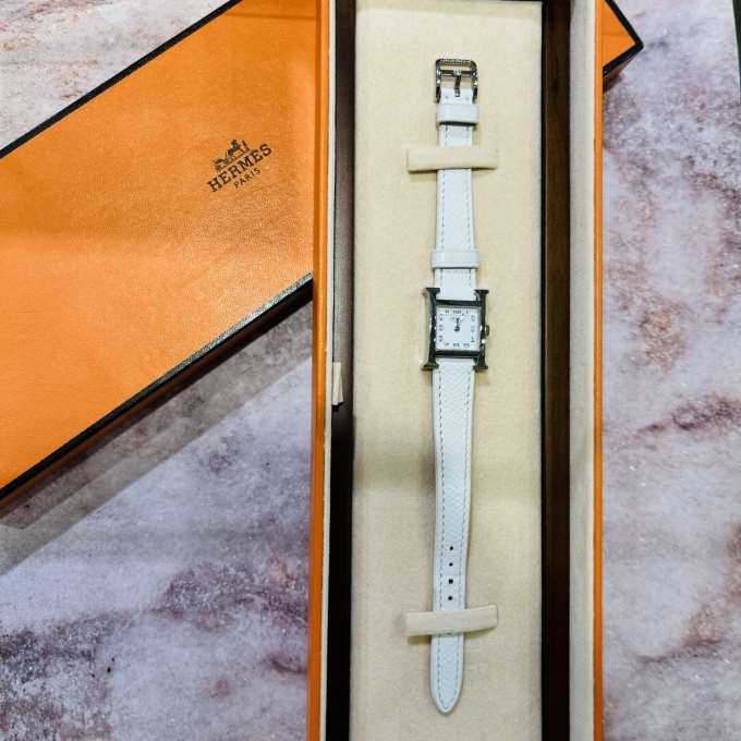 【ヴィンテージ HERMES】Hをモチーフにした遊び心のある モデル♪