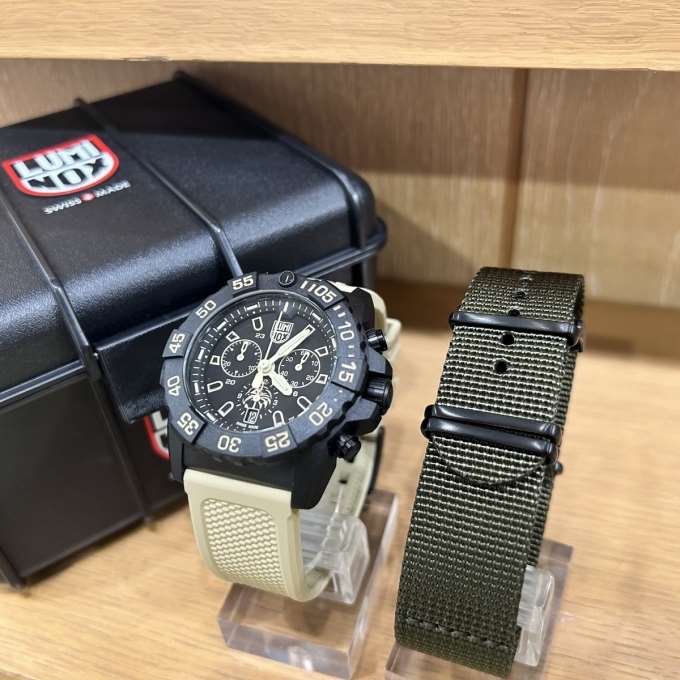 【Luminox】珍しいデザートサンドカラーモデル！