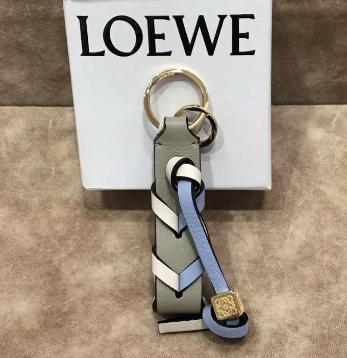 【ヴィンテージ】LOEWEキーリングをご紹介！