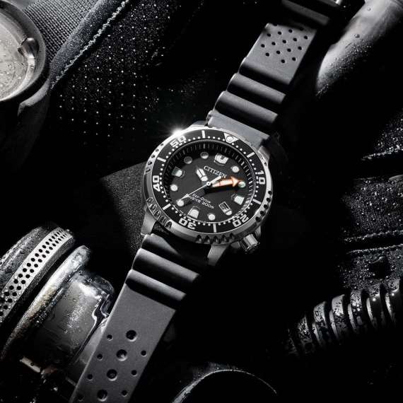 プロ仕様スポーツウォッチ【CITIZEN PROMASTER】19店舗で取扱開始！