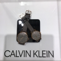 〈CALVIN KLEIN〉かっこいいの代名詞！