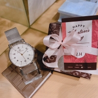 【バレンタインギフトに！】シンプルで実用的な腕時計を♪