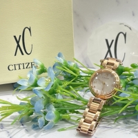 【 xC 】小ぶりで可愛らしい腕時計･:*