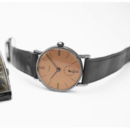 ドイツ時計【STOWA】バウハウス100周年記念、日本限定モデル